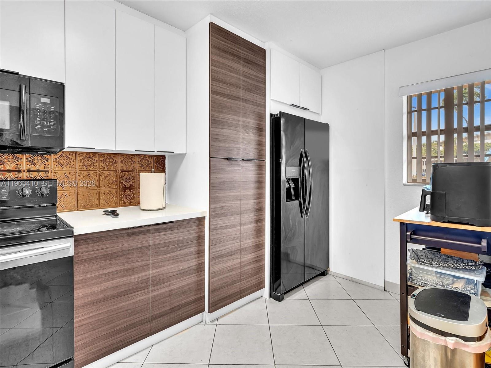 See details 116-1 2 / 2 1315 sq. ft. $ 2026-02-11 0 Photo