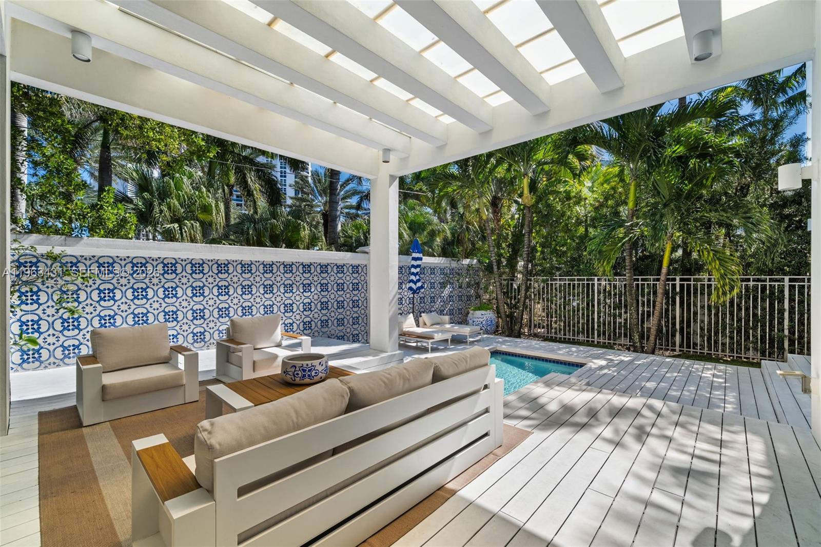 Photo of 18935 Atlantic Blvd (18935), Sunny Isles Beach, Florida, 33160 -