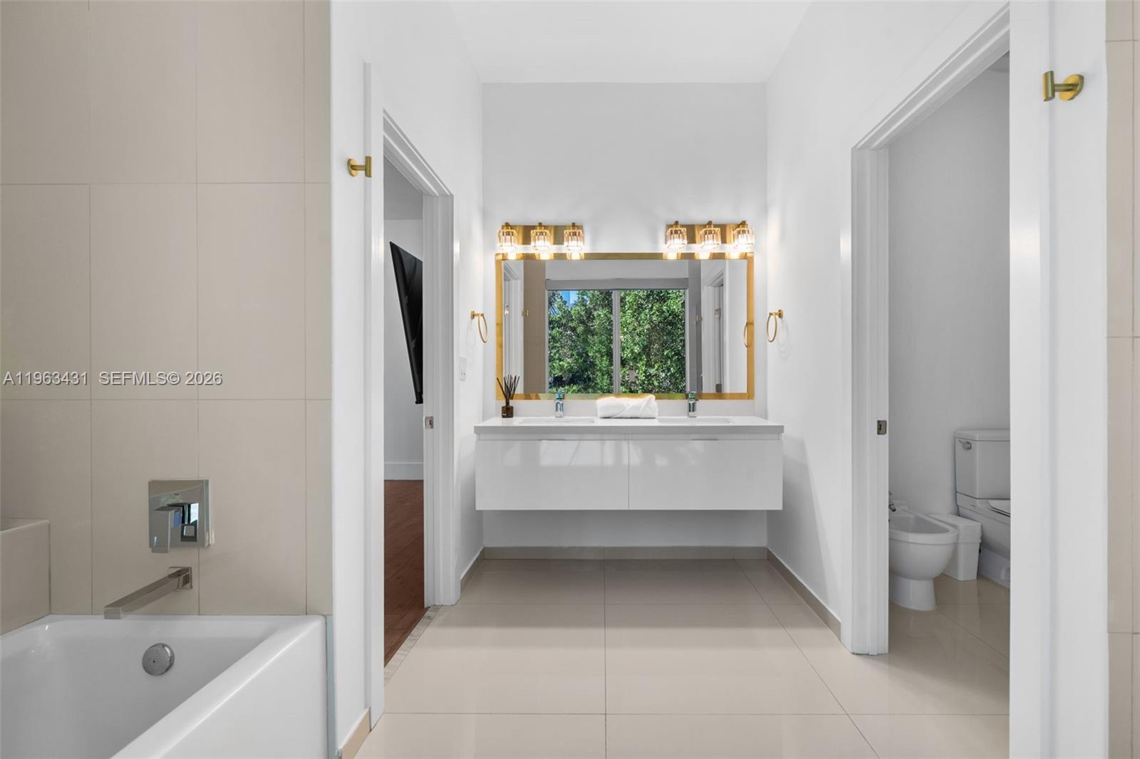 Photo of 18935 Atlantic Blvd (18935), Sunny Isles Beach, Florida, 33160 -