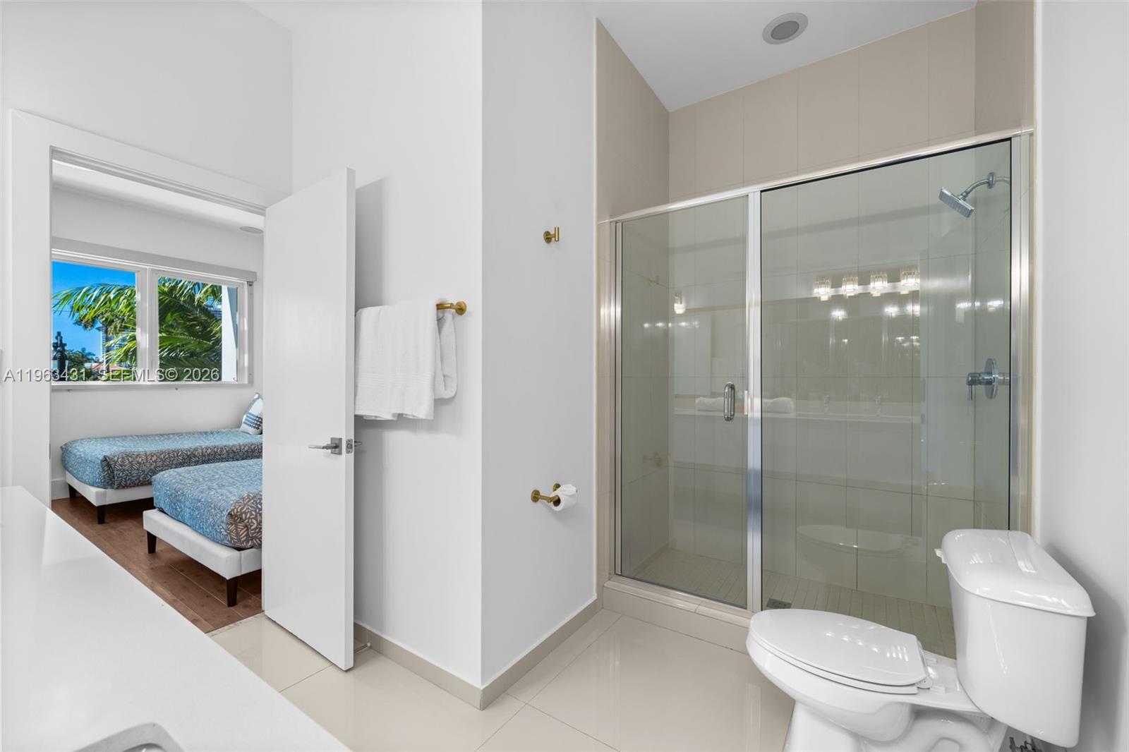 Photo of 18935 Atlantic Blvd (18935), Sunny Isles Beach, Florida, 33160 -