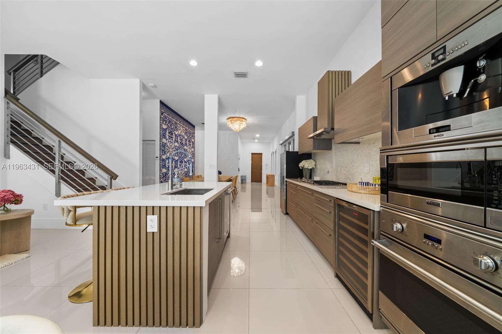 Photo of 18935 Atlantic Blvd (18935), Sunny Isles Beach, Florida, 33160 -