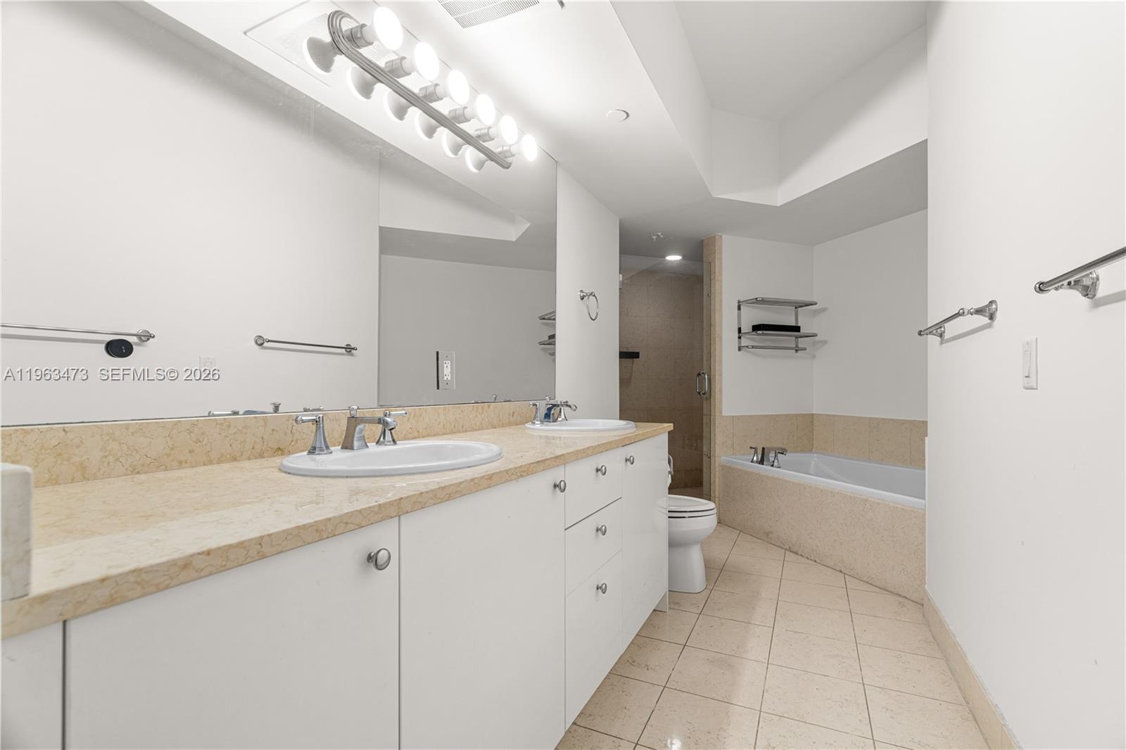 Photo of 20000 Country Club Dr #716, Aventura, Florida, 33180 -