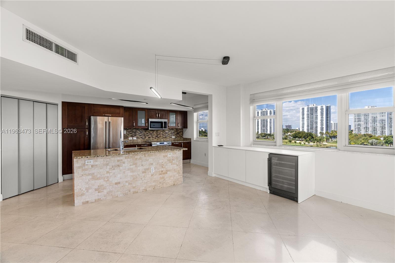 Photo of 20000 Country Club Dr #716, Aventura, Florida, 33180 -