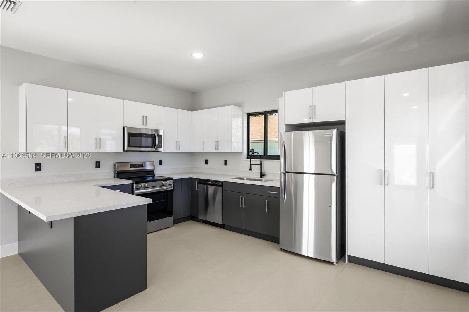   /  2600 sq. ft. $ 2026-02-11 0 Photo