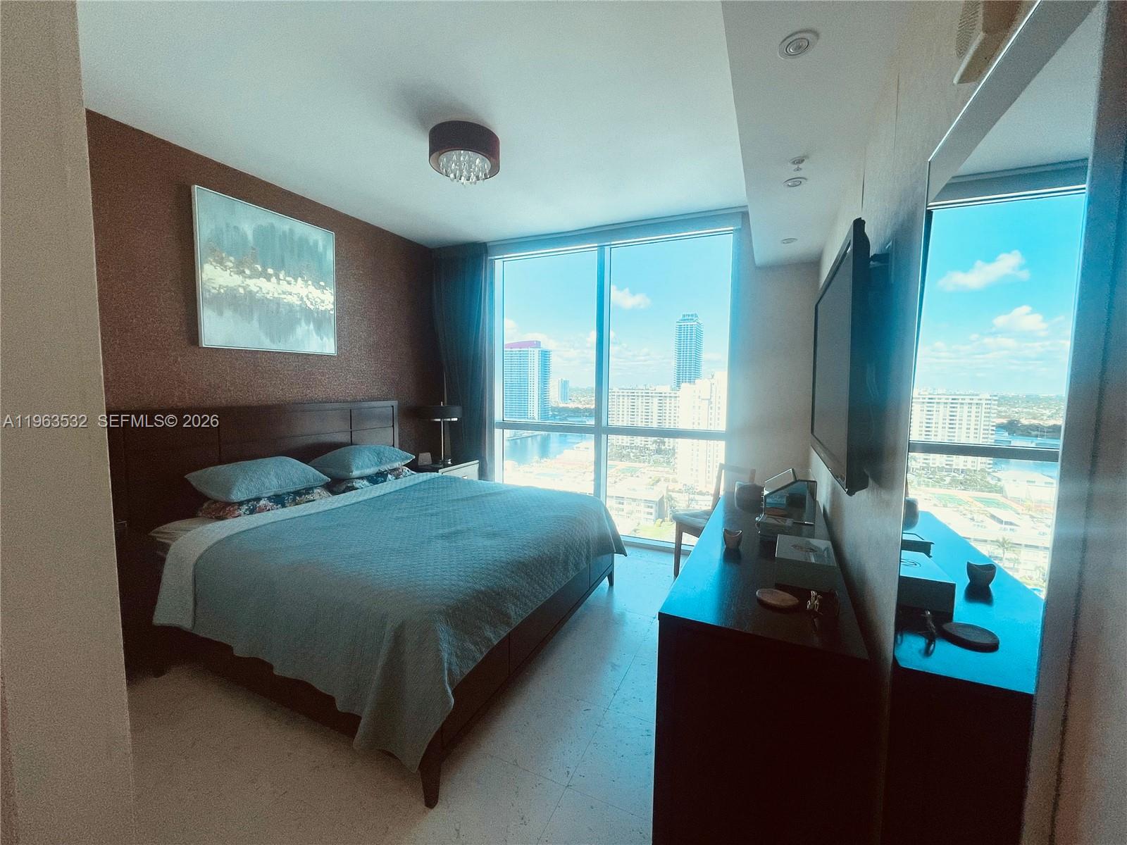 Photo of 1945 Ocean Dr  #1812, Hallandale Beach, Florida, 33009 - 