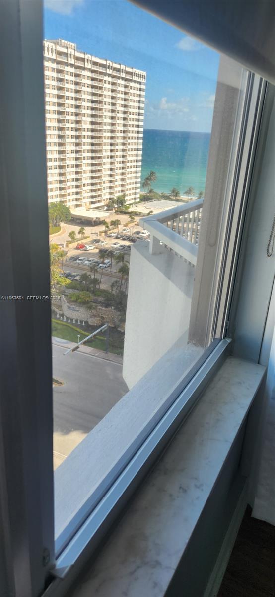 See details 15M 1 / 2 870 sq. ft. $ 2026-02-11 0 Photo