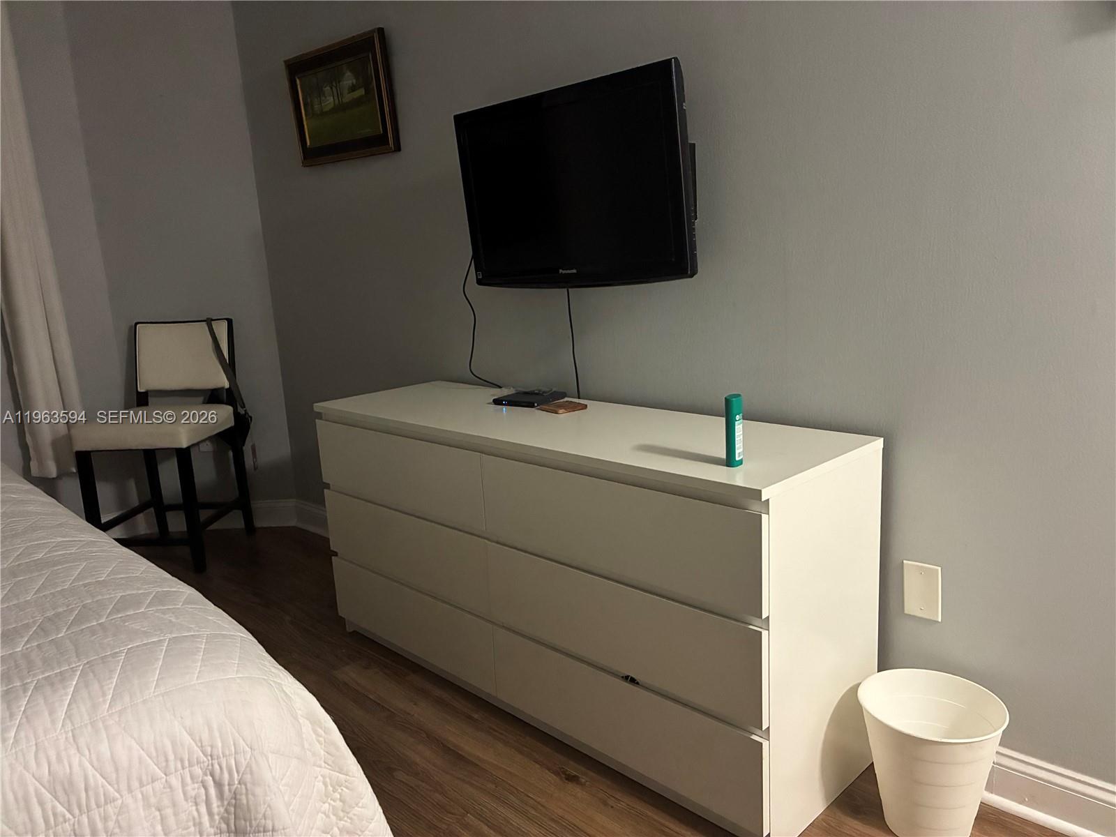 See details 15M 1 / 2 870 sq. ft. $ 2026-02-11 0 Photo