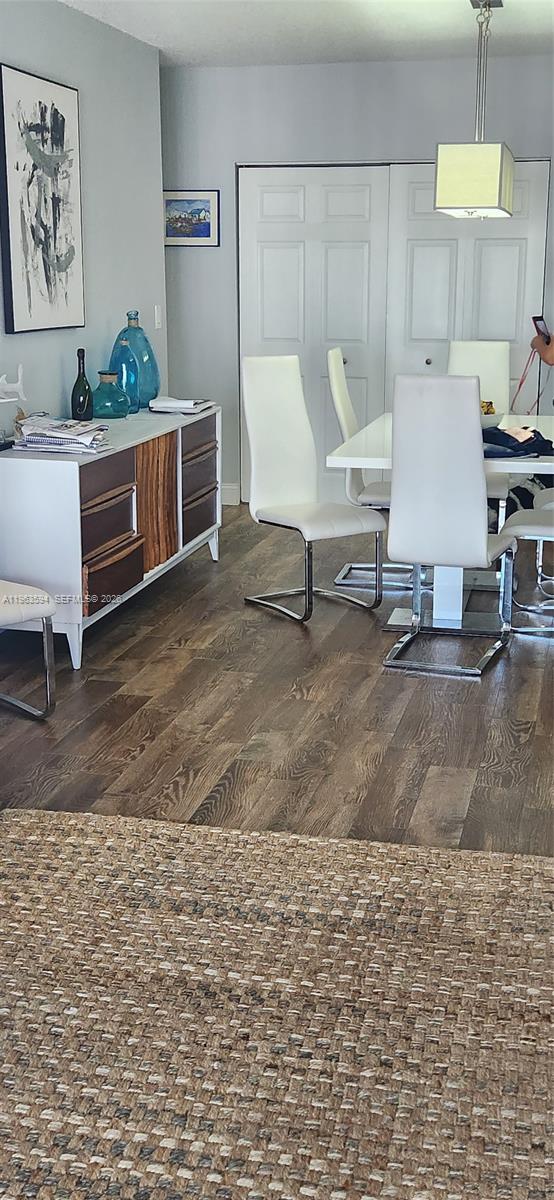 See details 15M 1 / 2 870 sq. ft. $ 2026-02-11 0 Photo