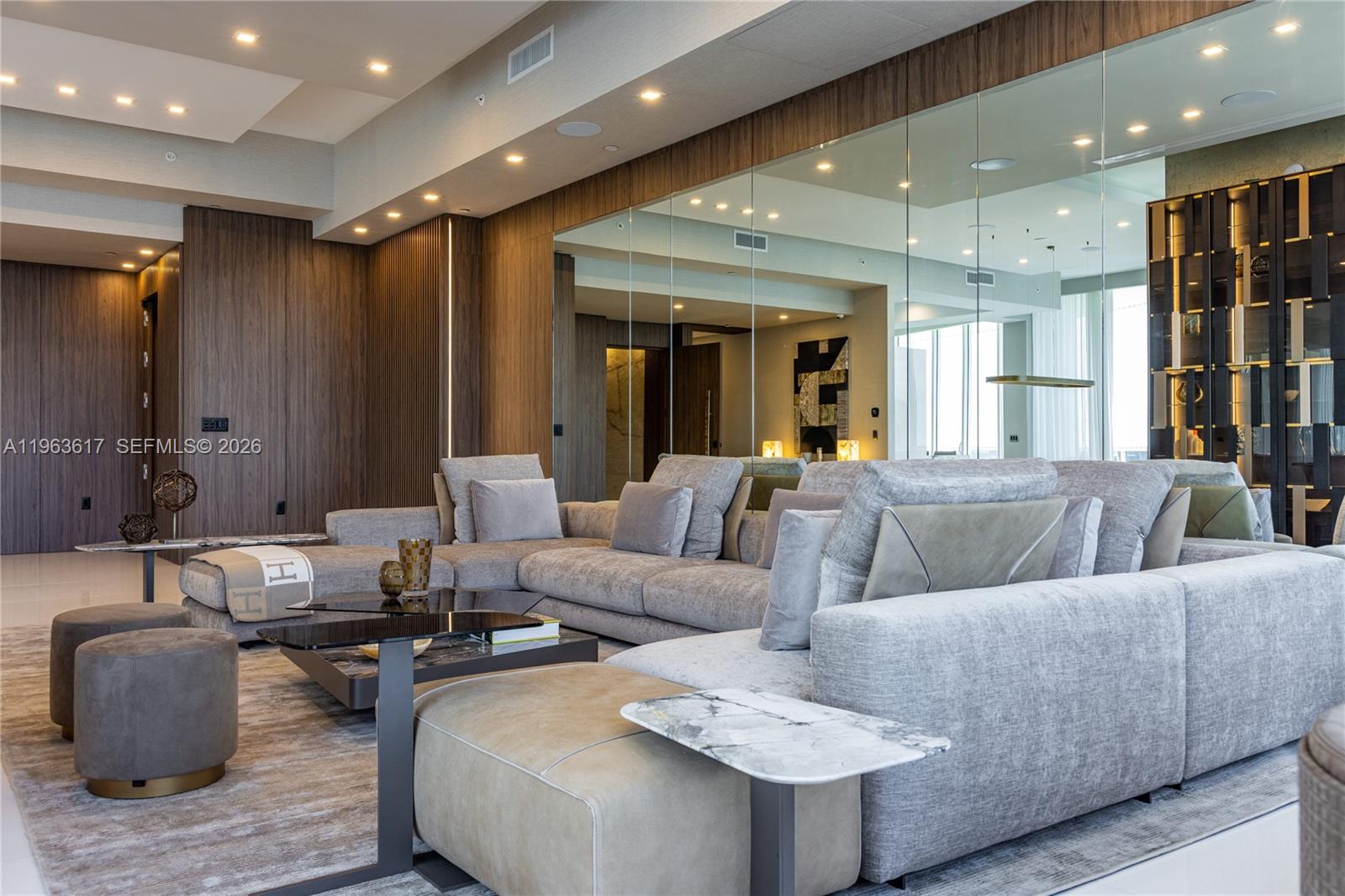 PH-1 4 / 6 4955 sq. ft. $ 2026-02-11 0 Photo