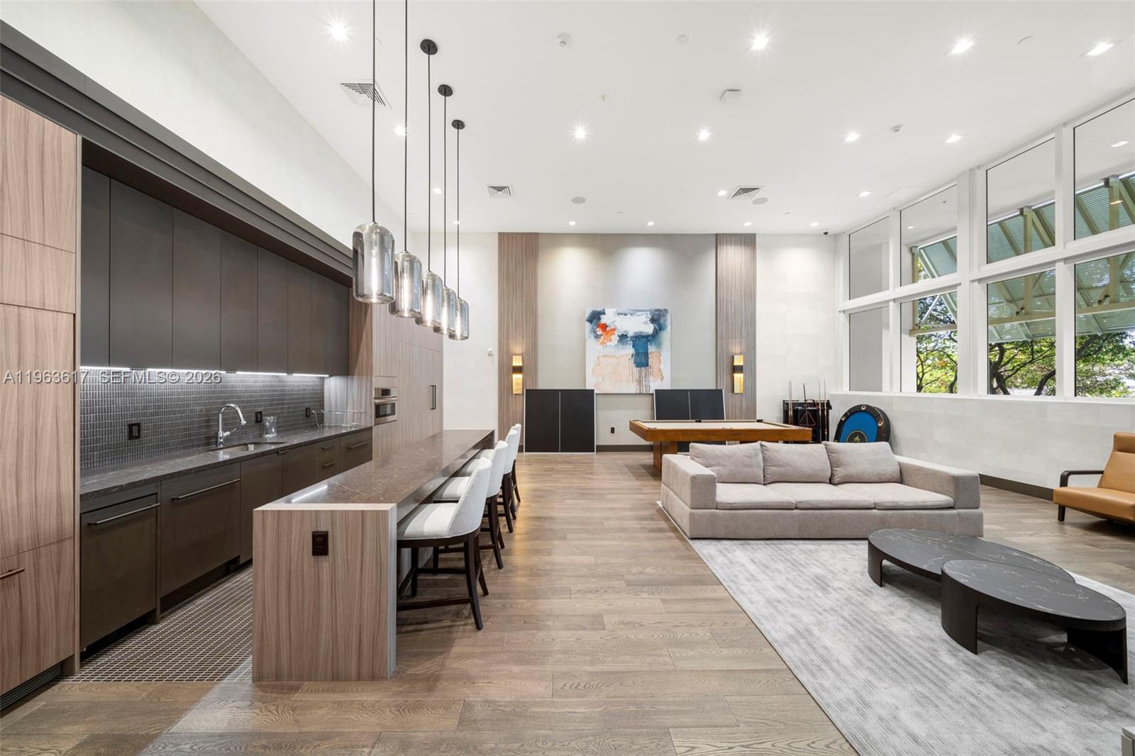 PH-1 4 / 6 4955 sq. ft. $ 2026-02-11 0 foto