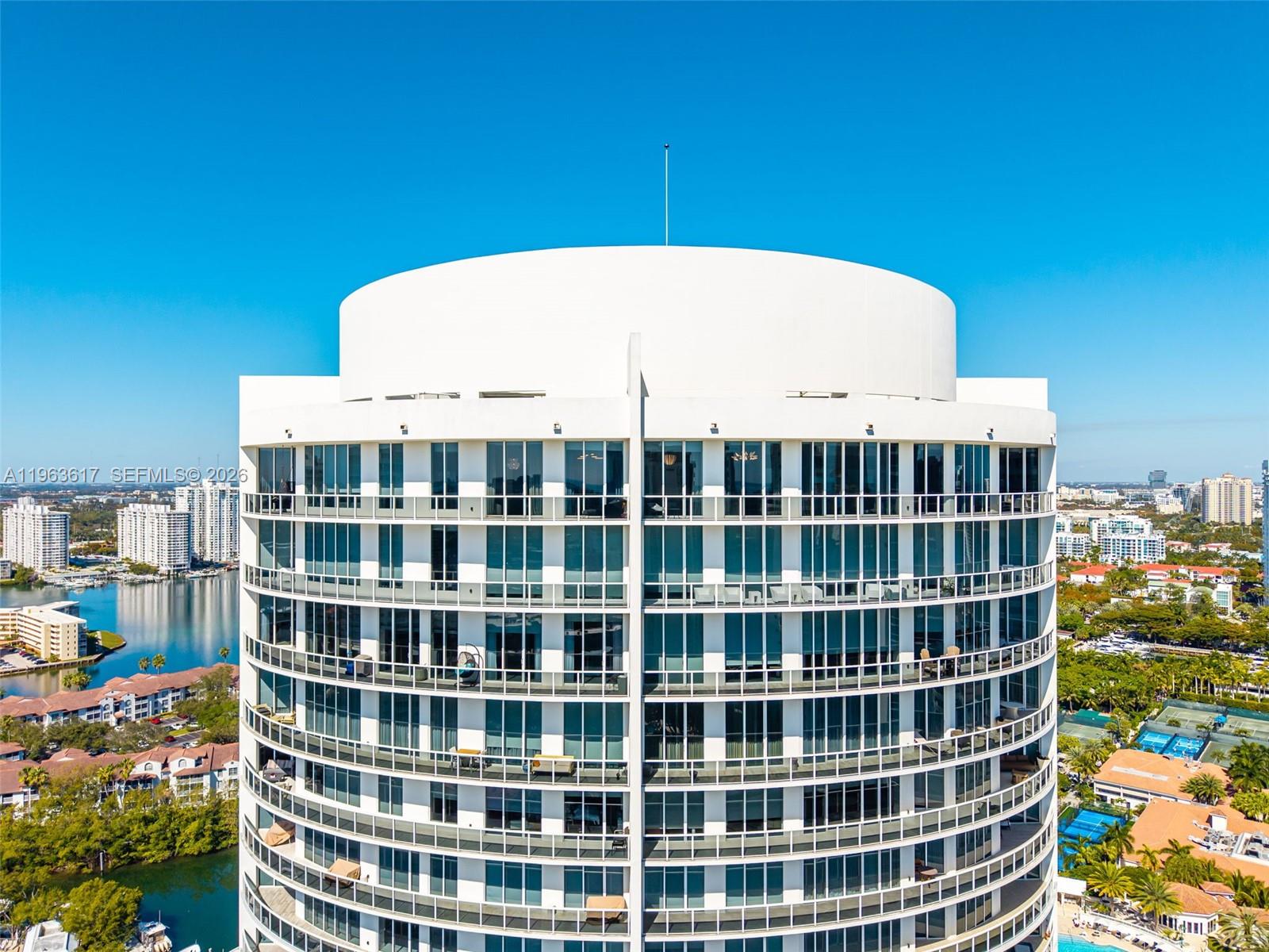 PH-1 4 / 6 4955 sq. ft. $ 2026-02-11 0 foto