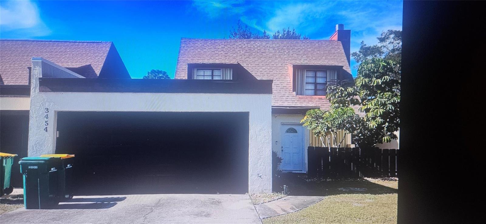 Ver detalles 3454 3 / 1945 sq. ft. $ 2026-03-28 0 foto