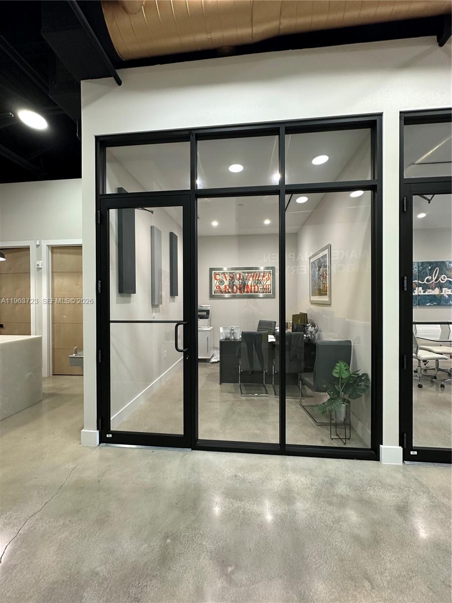 Подробнее 208 / кв.футов $ 2026-02-11 0 Фото