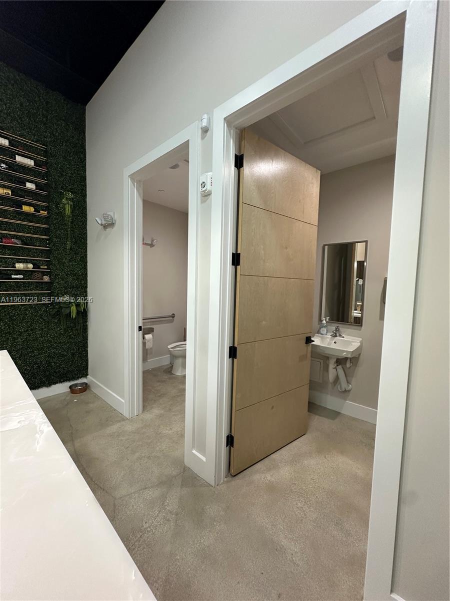 Подробнее 208 / кв.футов $ 2026-02-11 0 Фото