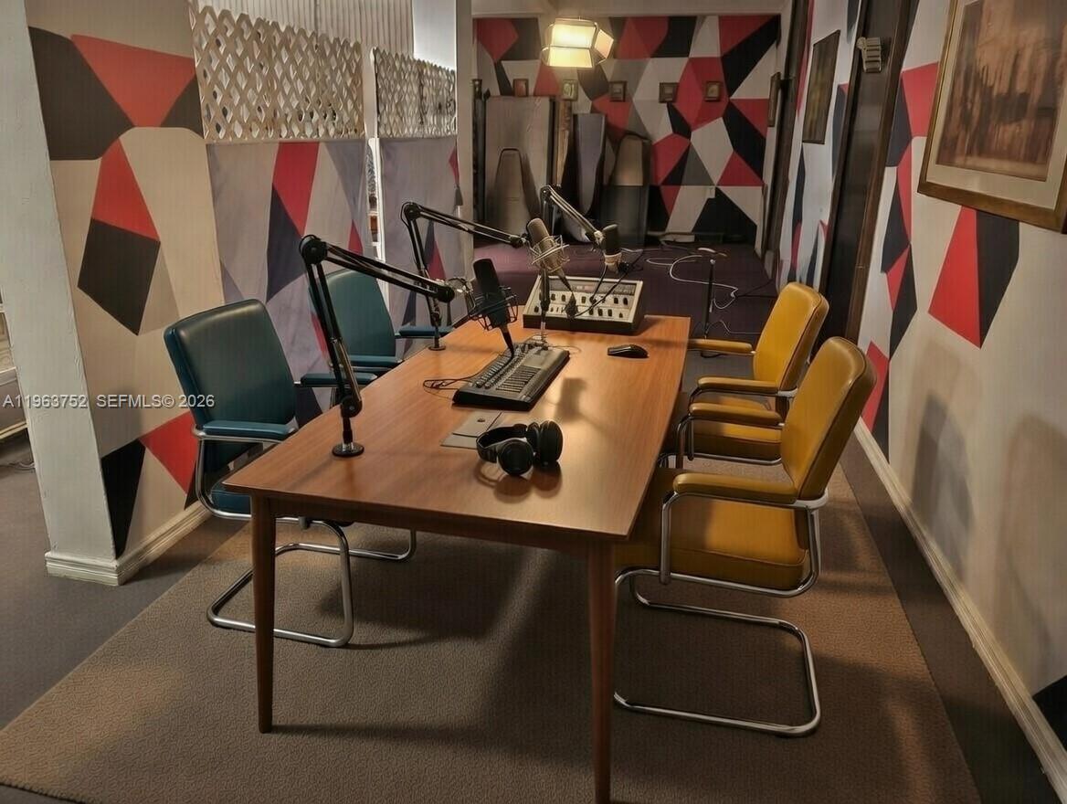 Подробнее / кв.футов $ 2026-02-11 0 Фото