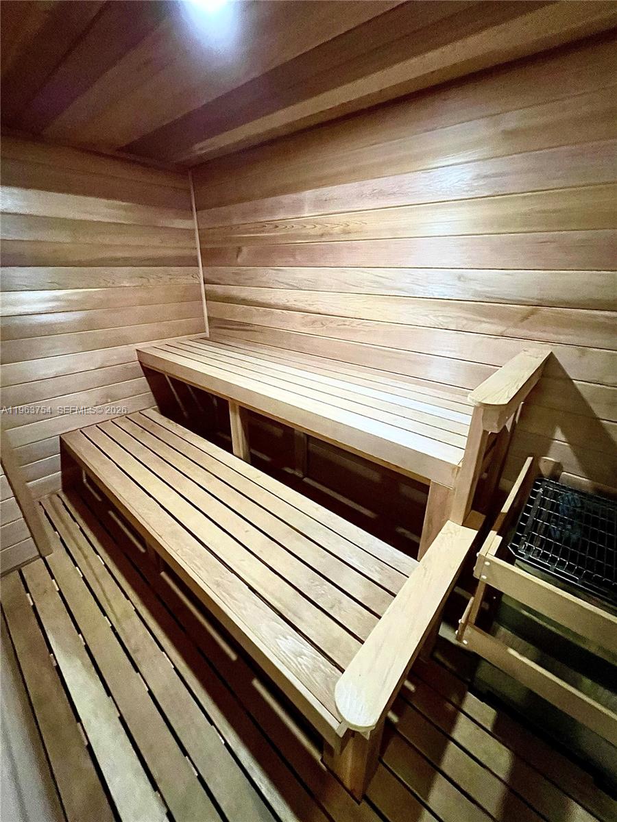 Photo of 1501 Ocean Dr #204, Hollywood, Florida, 33019 -