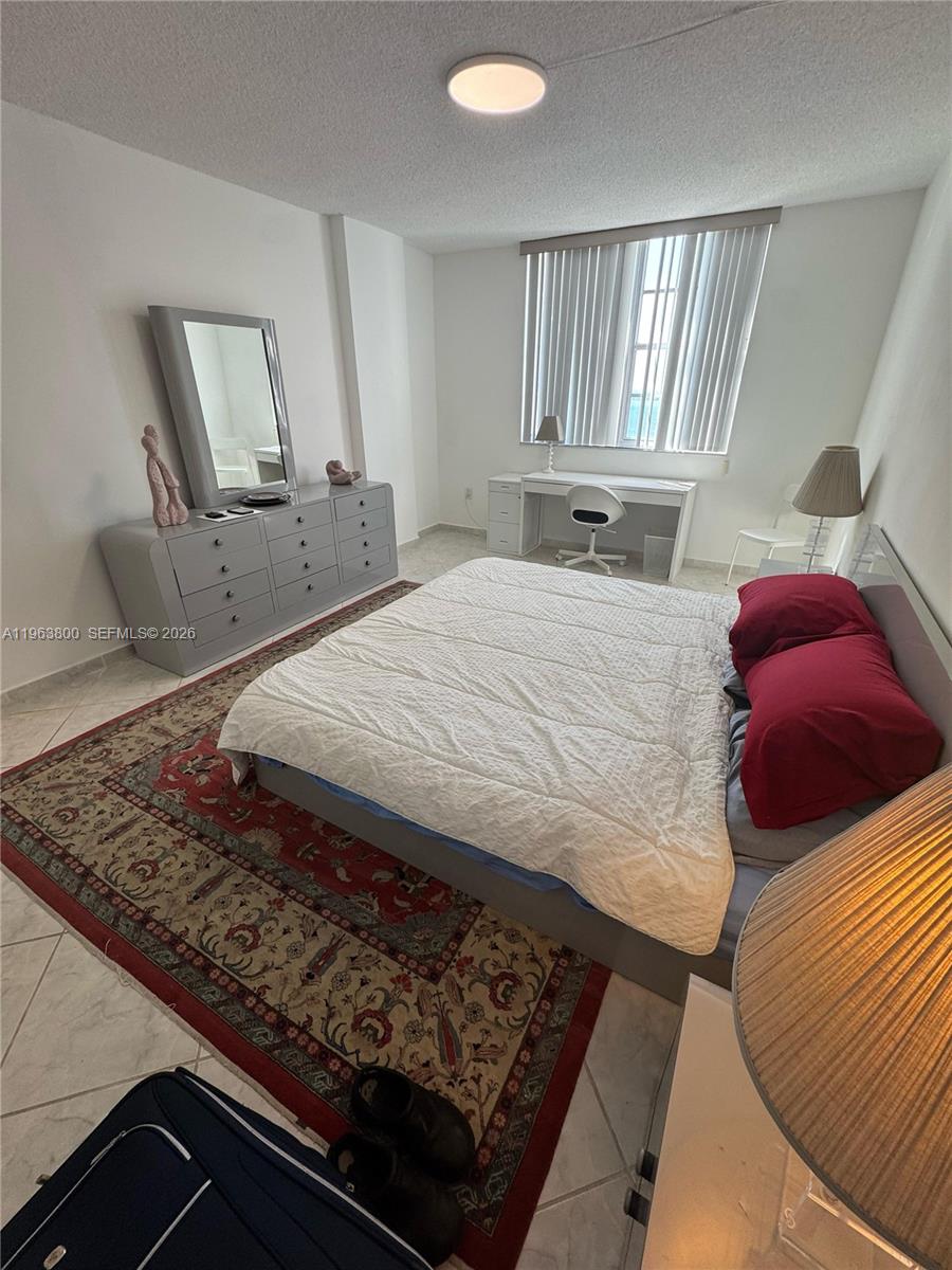 Ver detalles 1908 2 / 2 1220 sq. ft. $ 2026-02-11 0 foto