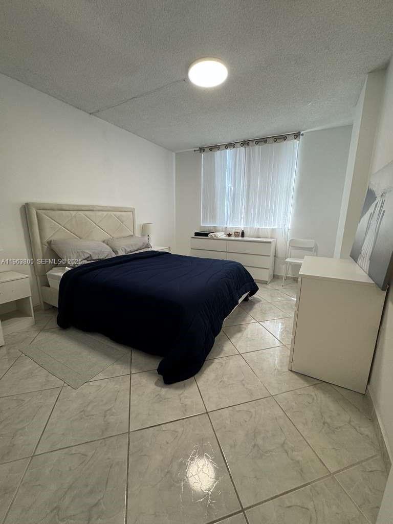 Ver detalles 1908 2 / 2 1220 sq. ft. $ 2026-02-11 0 foto