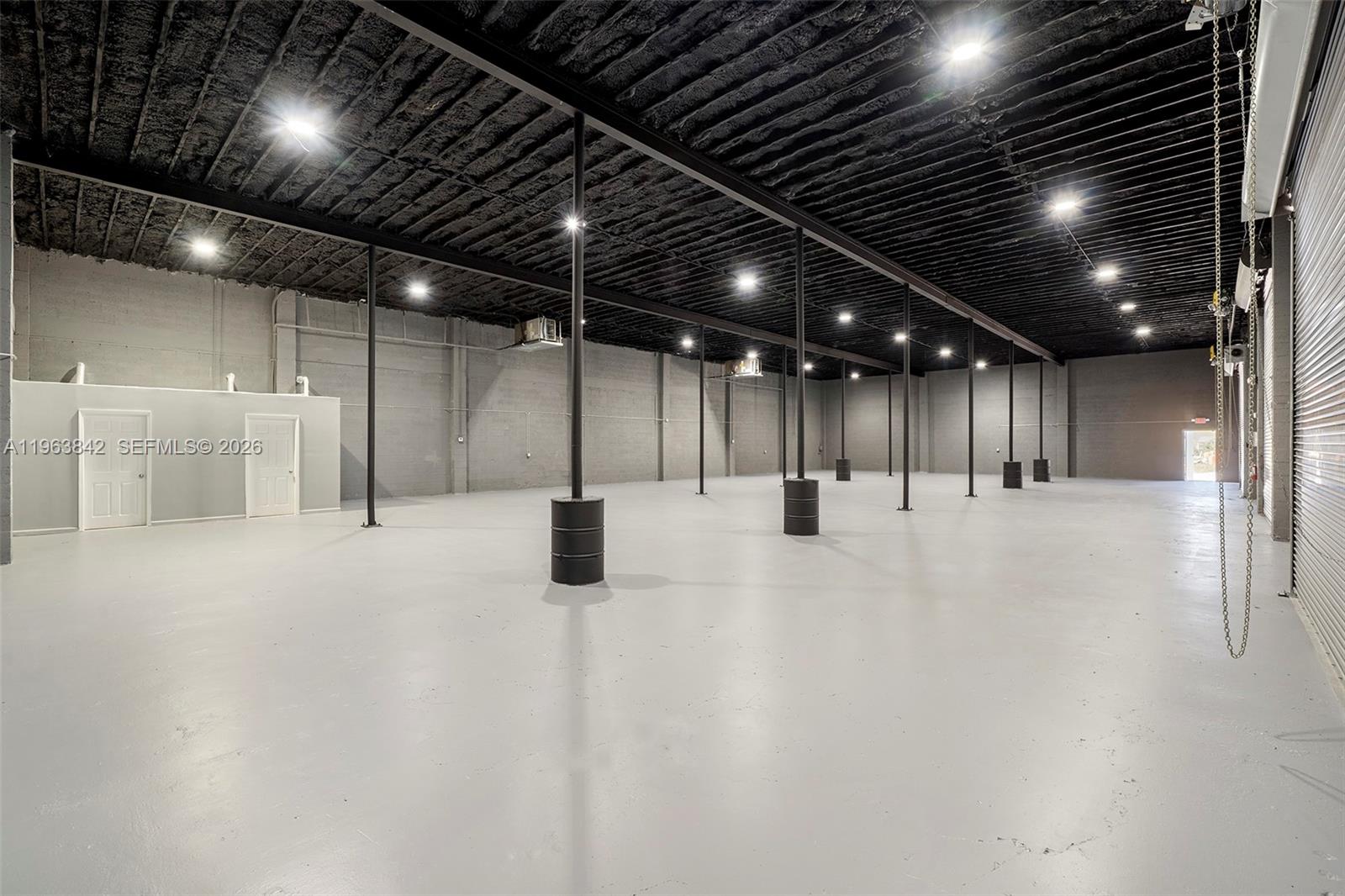   /   sq. ft. $ 2026-02-11 0 foto