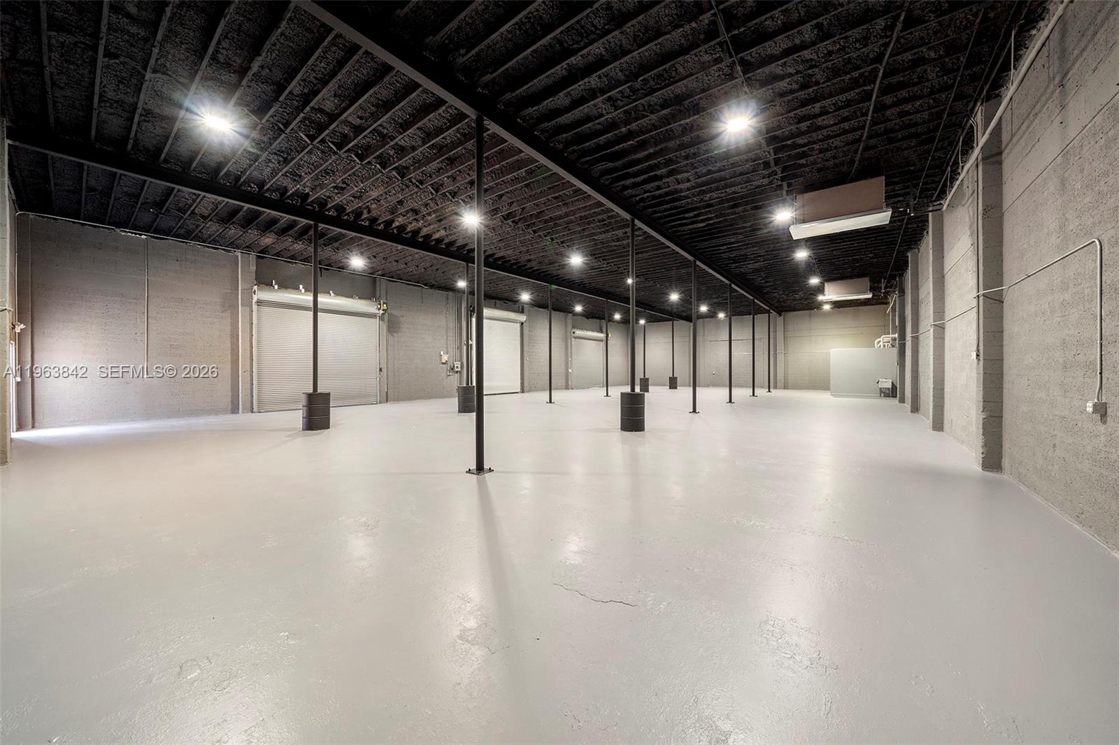   /   sq. ft. $ 2026-02-11 0 foto