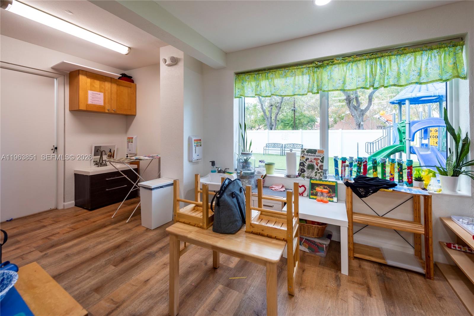   /   sq. ft. $ 2026-02-11 0 foto