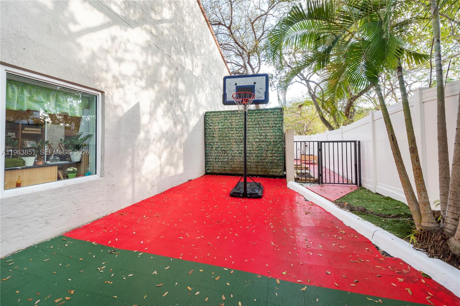   /   sq. ft. $ 2026-02-11 0 foto