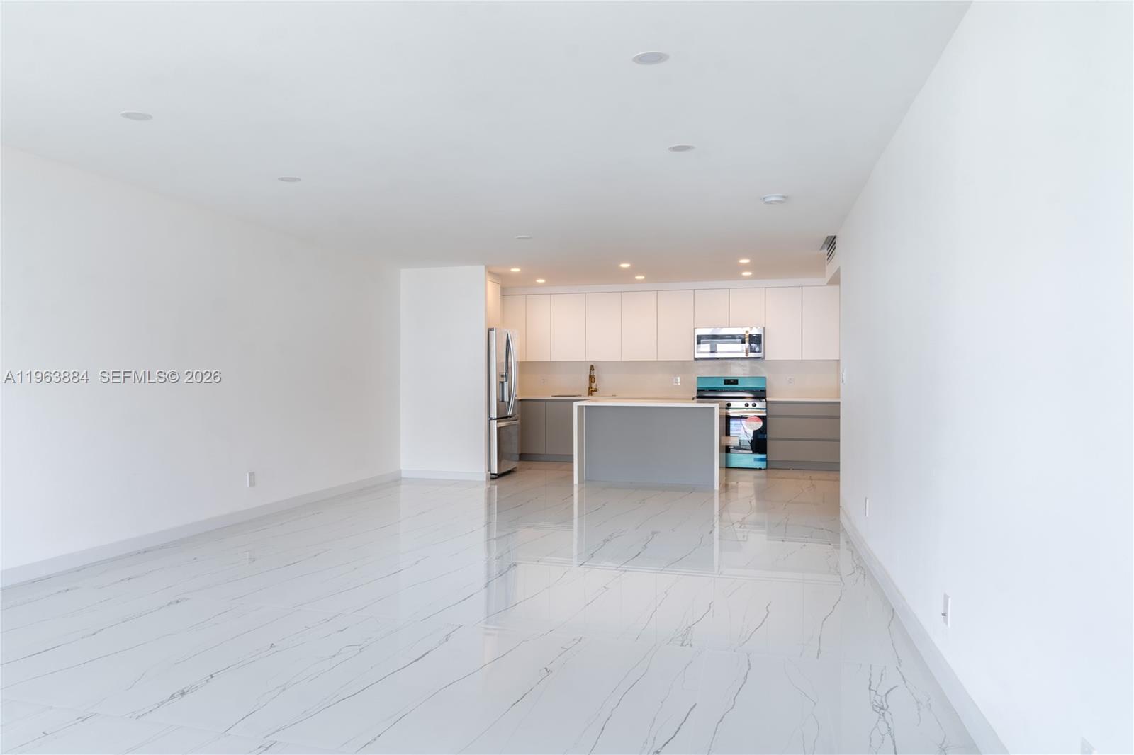 Photo of 19380 Collins Ave #1105, Sunny Isles Beach, Florida, 33160 -