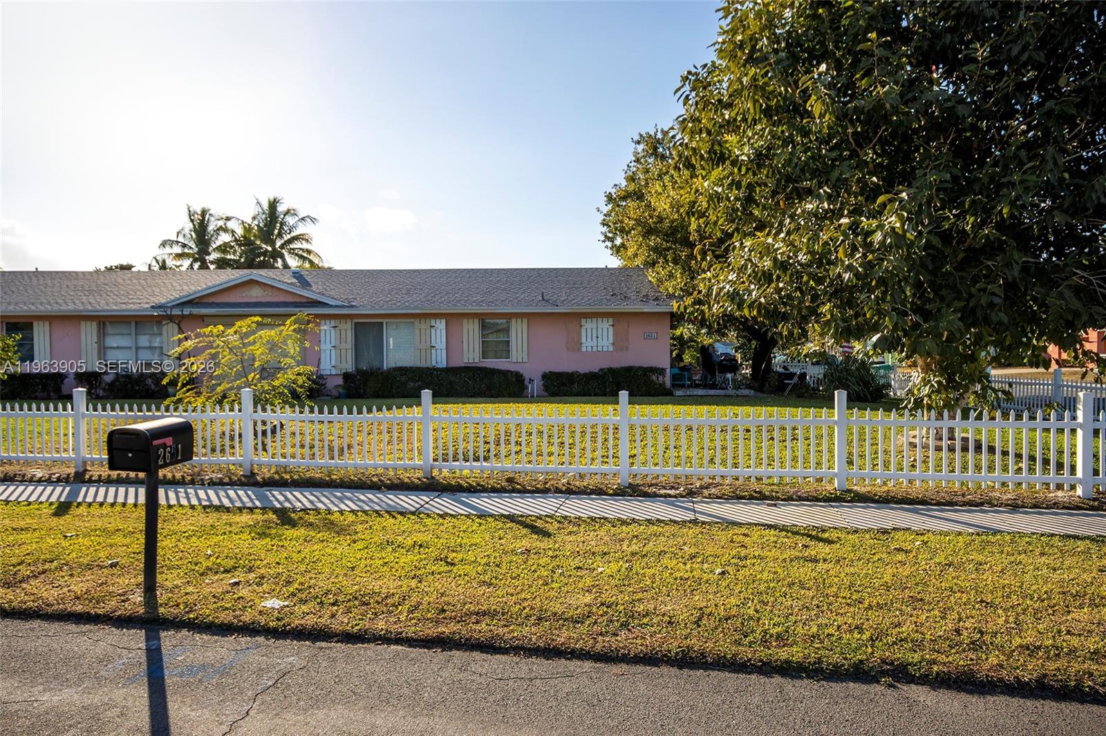 See details / 2298 sq. ft. $ 2026-02-11 0 Photo