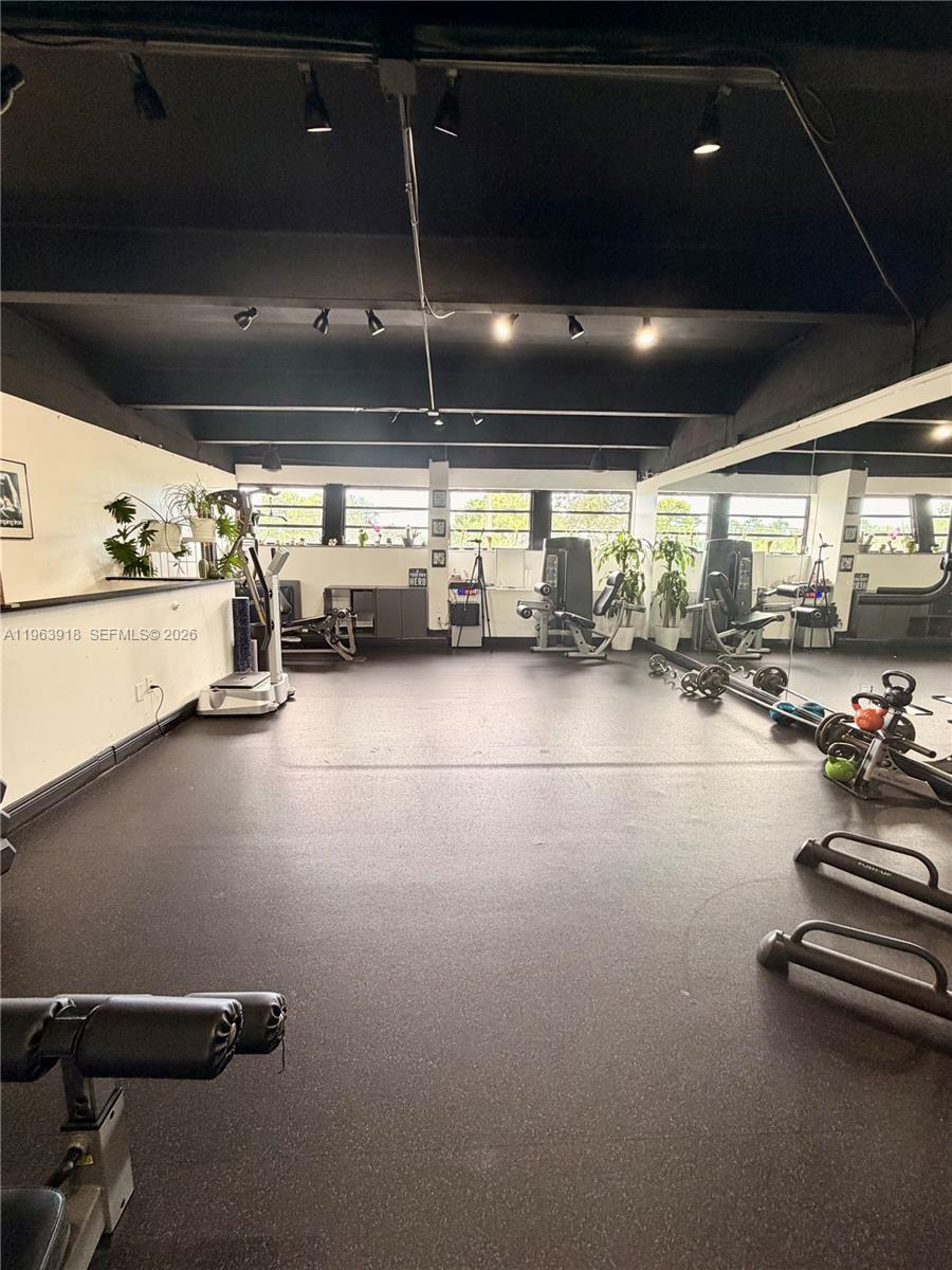 9  /   sq. ft. $ 2026-02-11 0 Photo