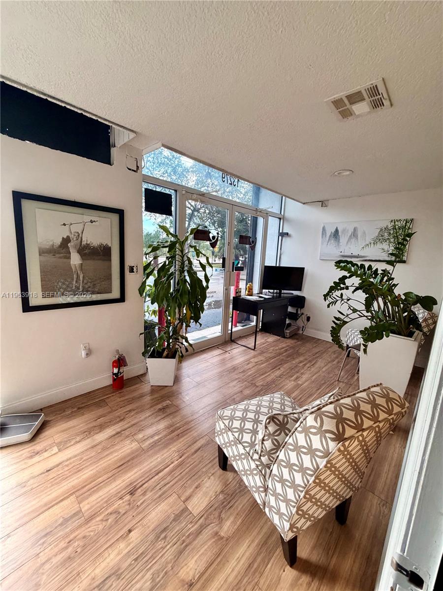 9  /   sq. ft. $ 2026-02-11 0 Photo