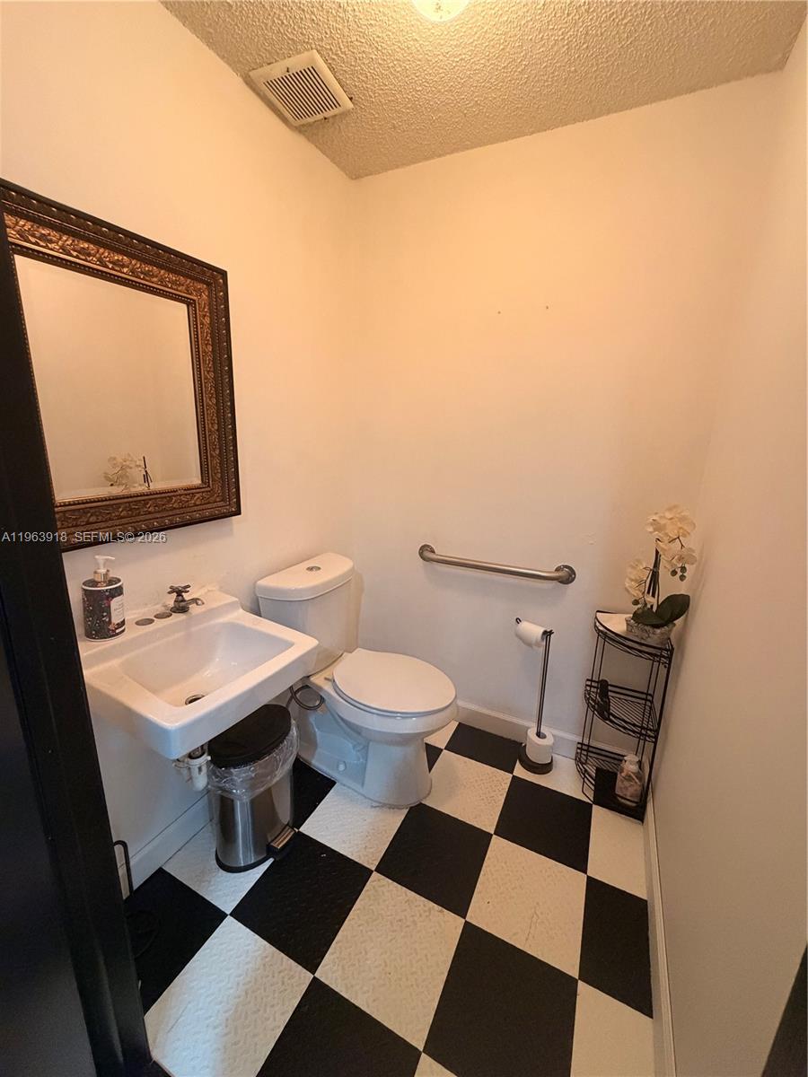 9  /   sq. ft. $ 2026-02-11 0 Photo