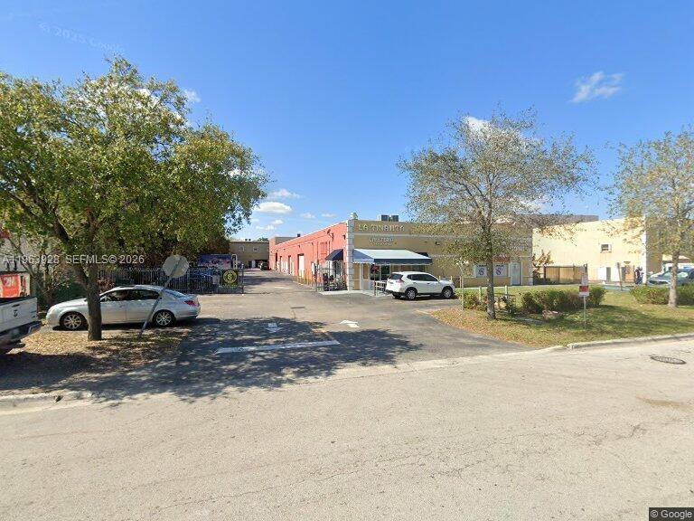 33  /   sq. ft. $ 2026-02-11 0 Photo