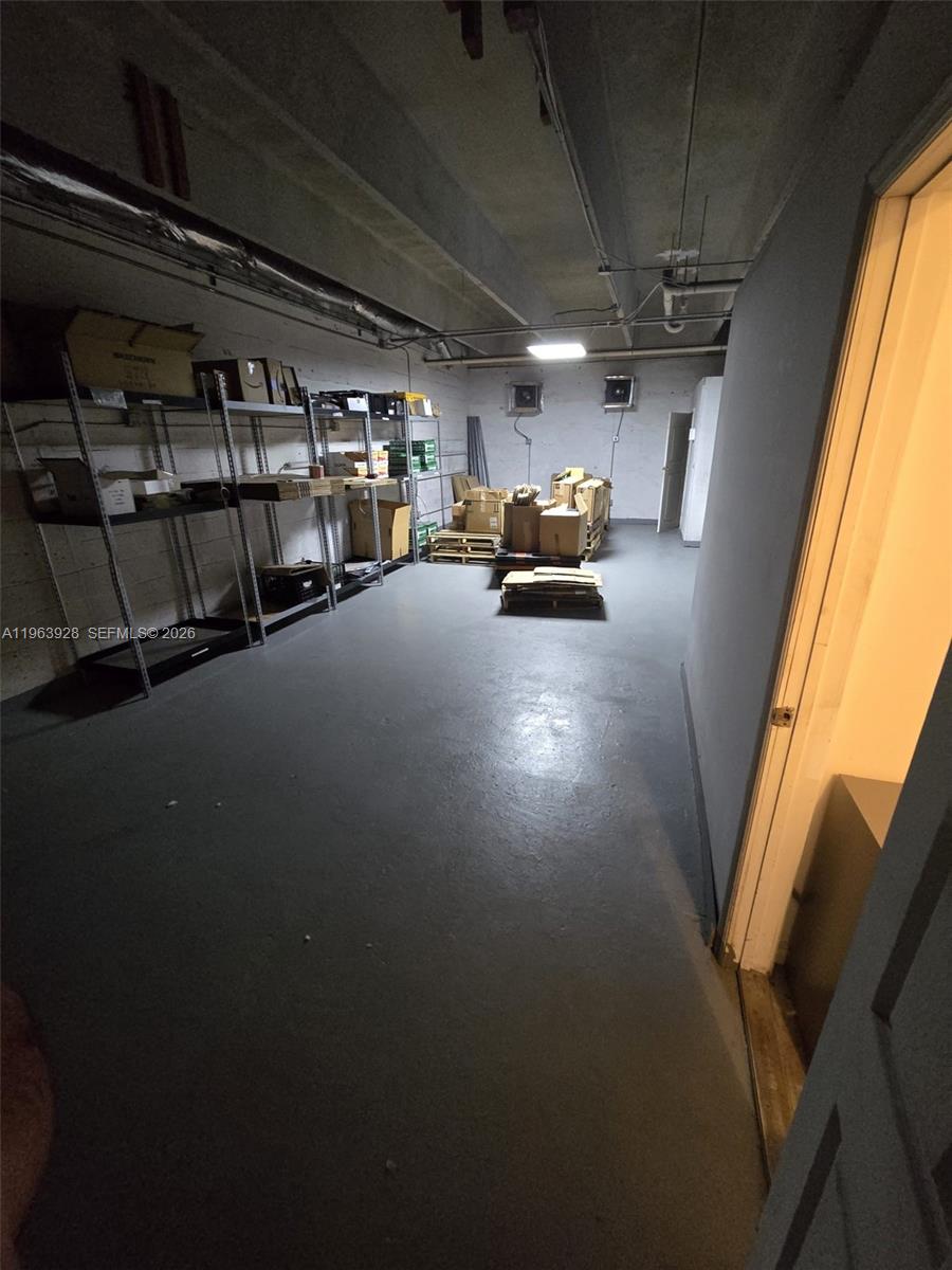 33  /   sq. ft. $ 2026-02-11 0 Photo