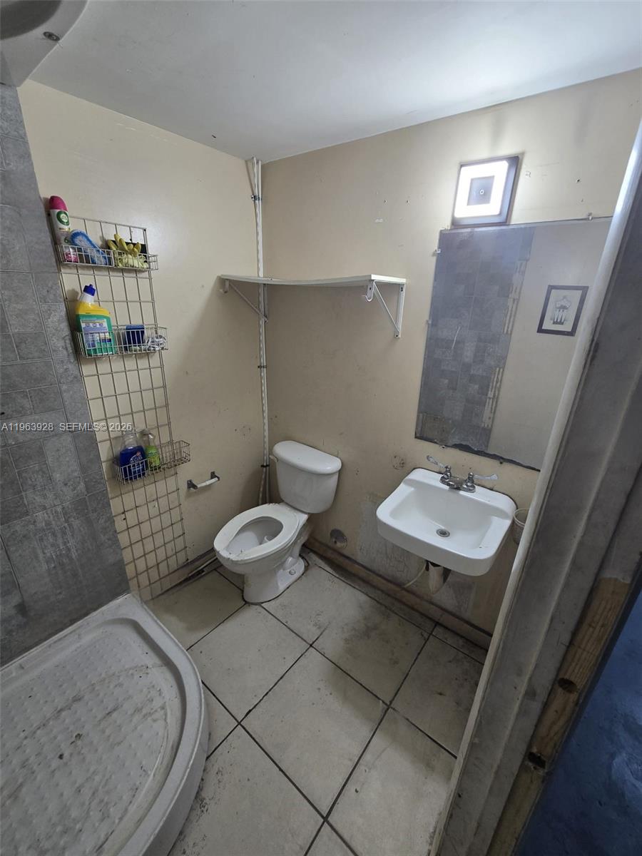 33  /   sq. ft. $ 2026-02-11 0 Photo