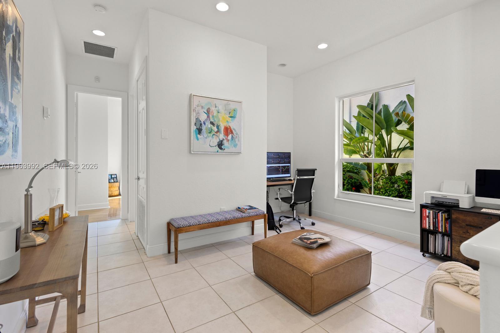 Photo of 1408 Mariner Way (1408), Hollywood, Florida, 33019 -