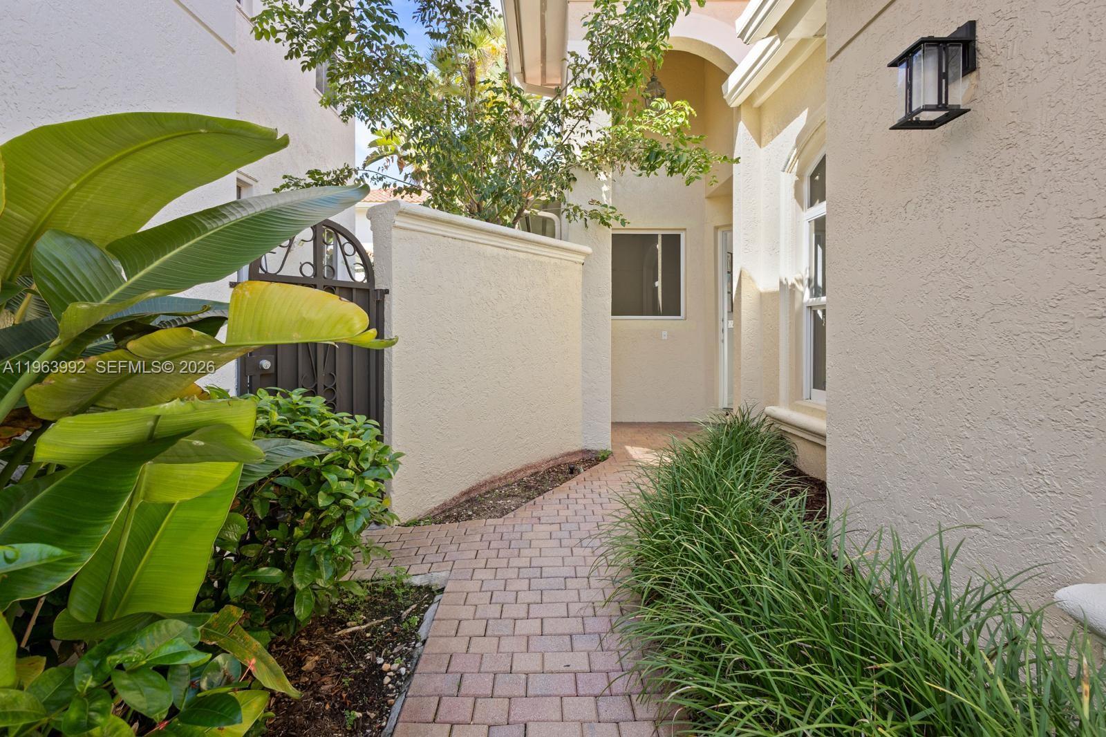 Photo of 1408 Mariner Way (1408), Hollywood, Florida, 33019 -