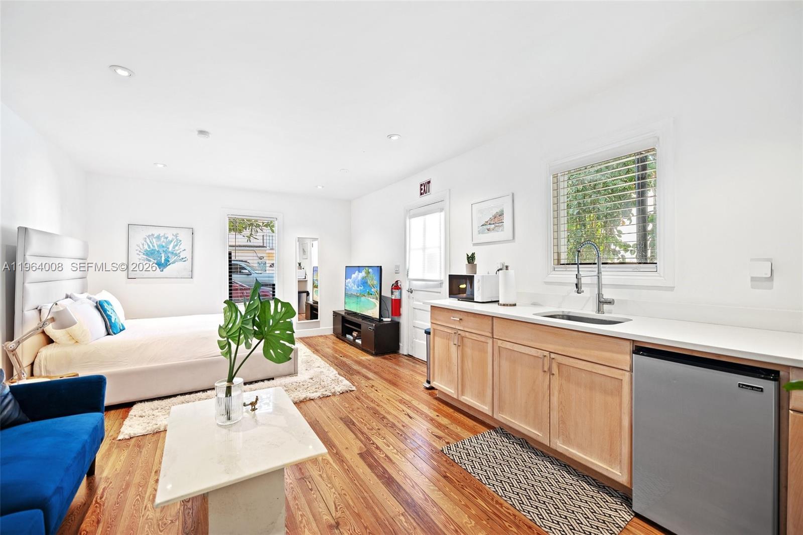   /   кв.футов $ 2026-02-11 0 Фото