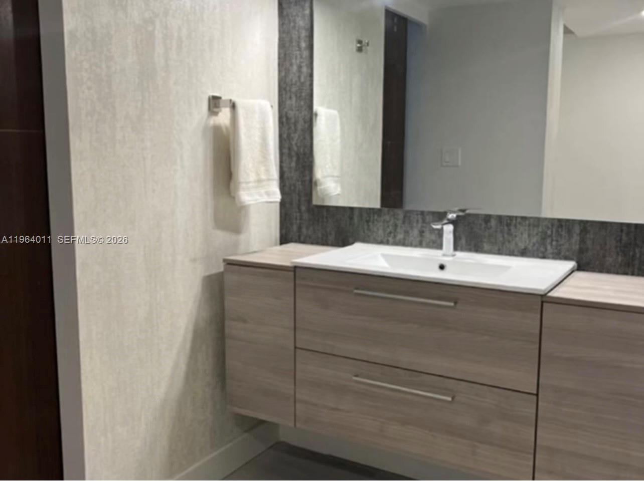 Photo of 20379 Country Club Dr #1038, Aventura, Florida, 33180 -