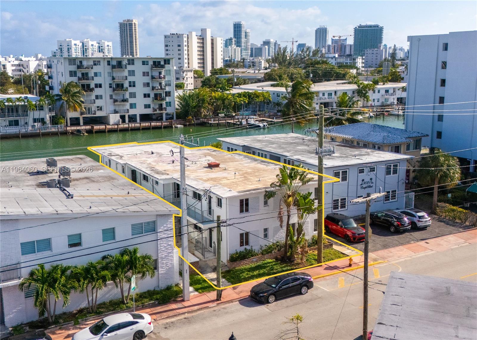   /   кв.футов $ 2026-02-12 0 Фото