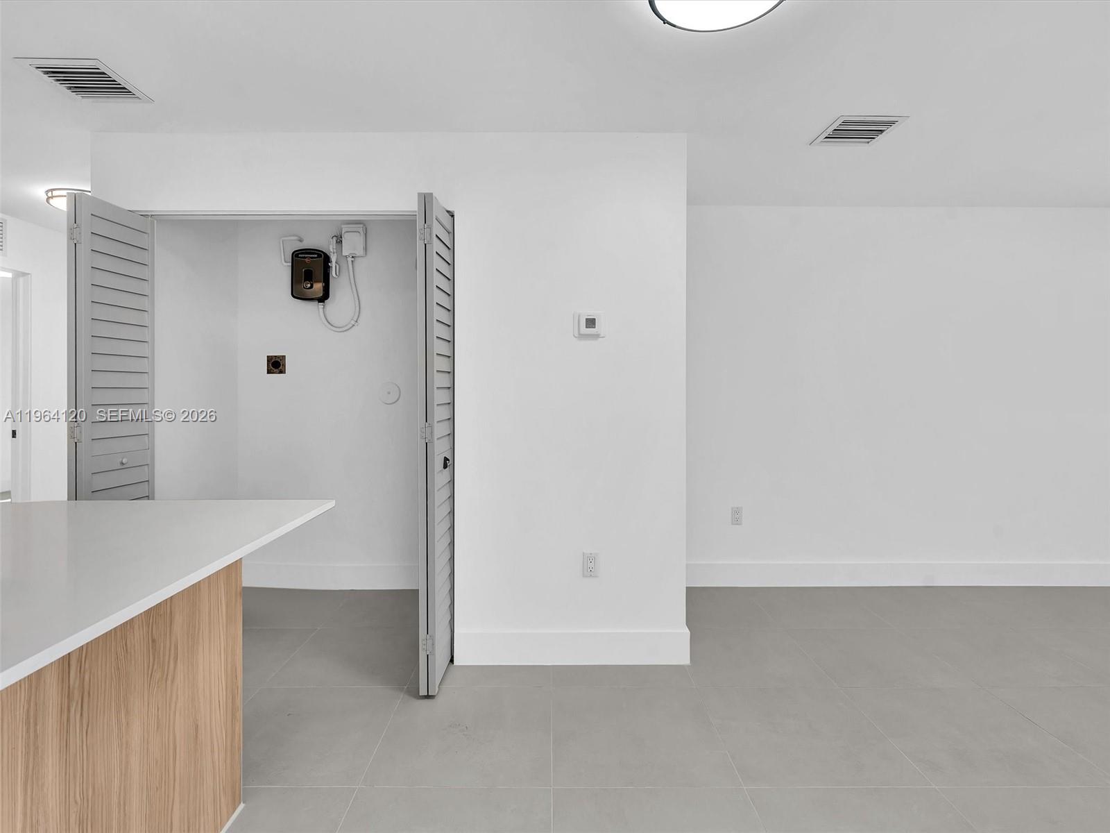 Подробнее / 2032 кв.футов $ 2026-02-12 0 Фото