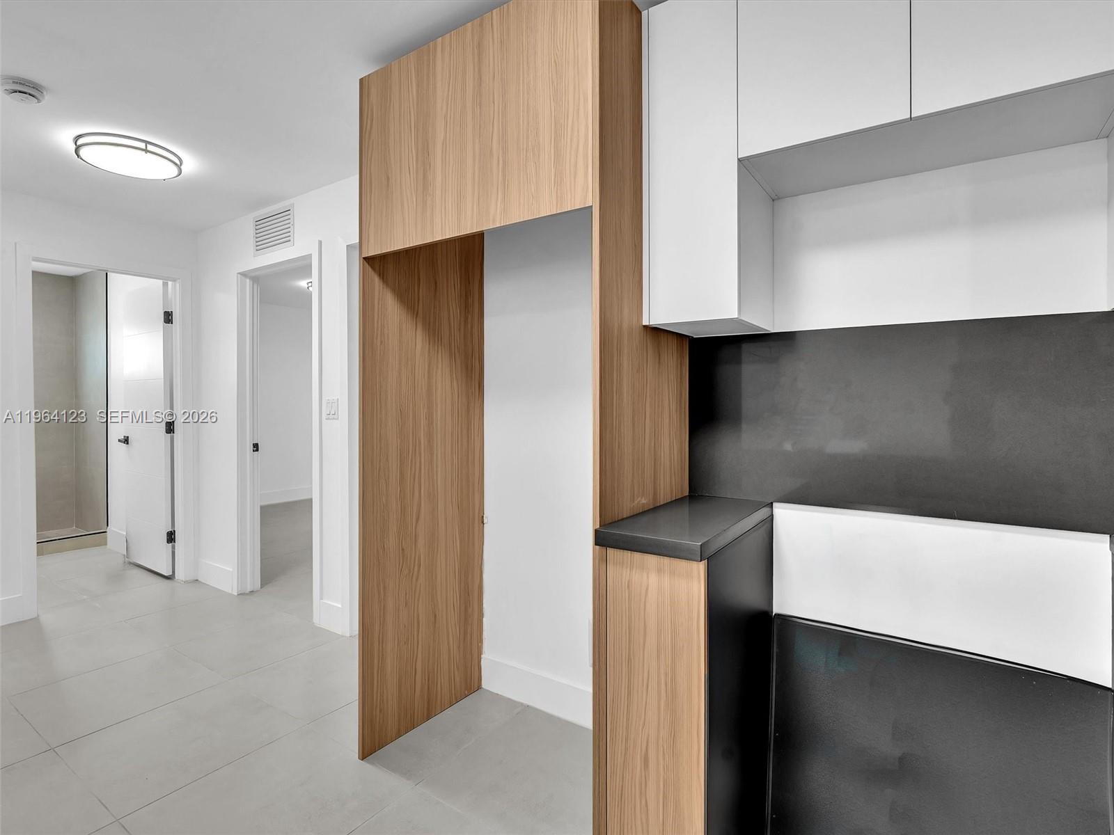   /   кв.футов $ 2026-02-12 0 Фото