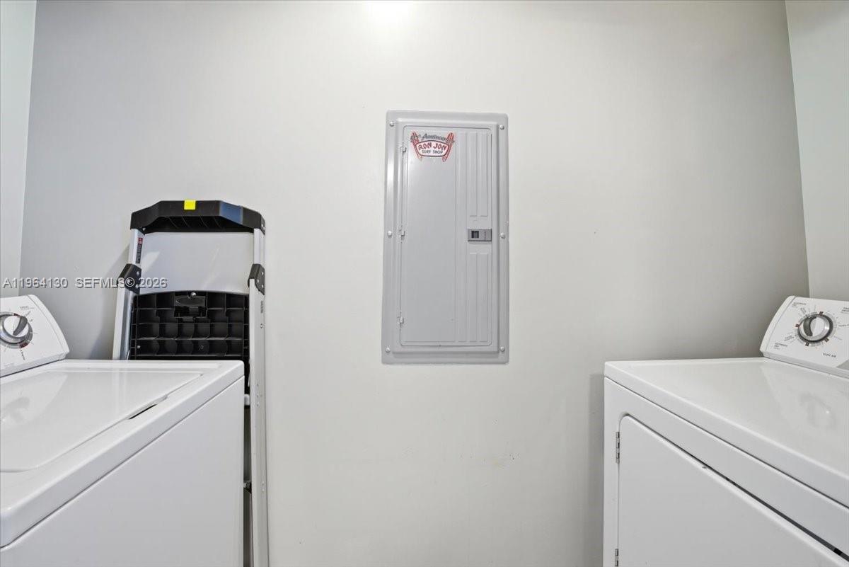 Photo of 1945 Ocean Dr  #709, Hallandale Beach, Florida, 33009 - 