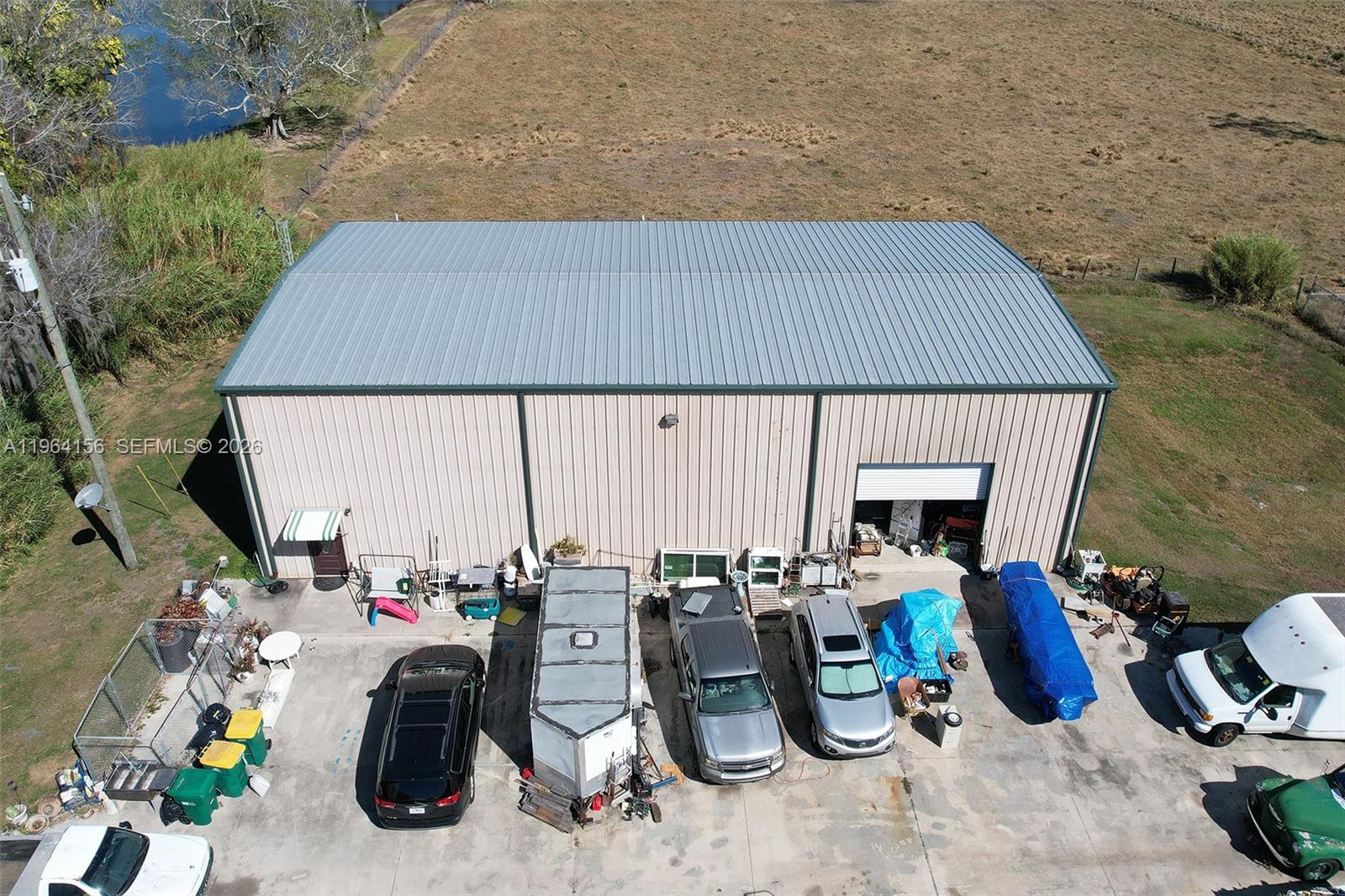   /   кв.футов $ 2026-02-12 0 Фото