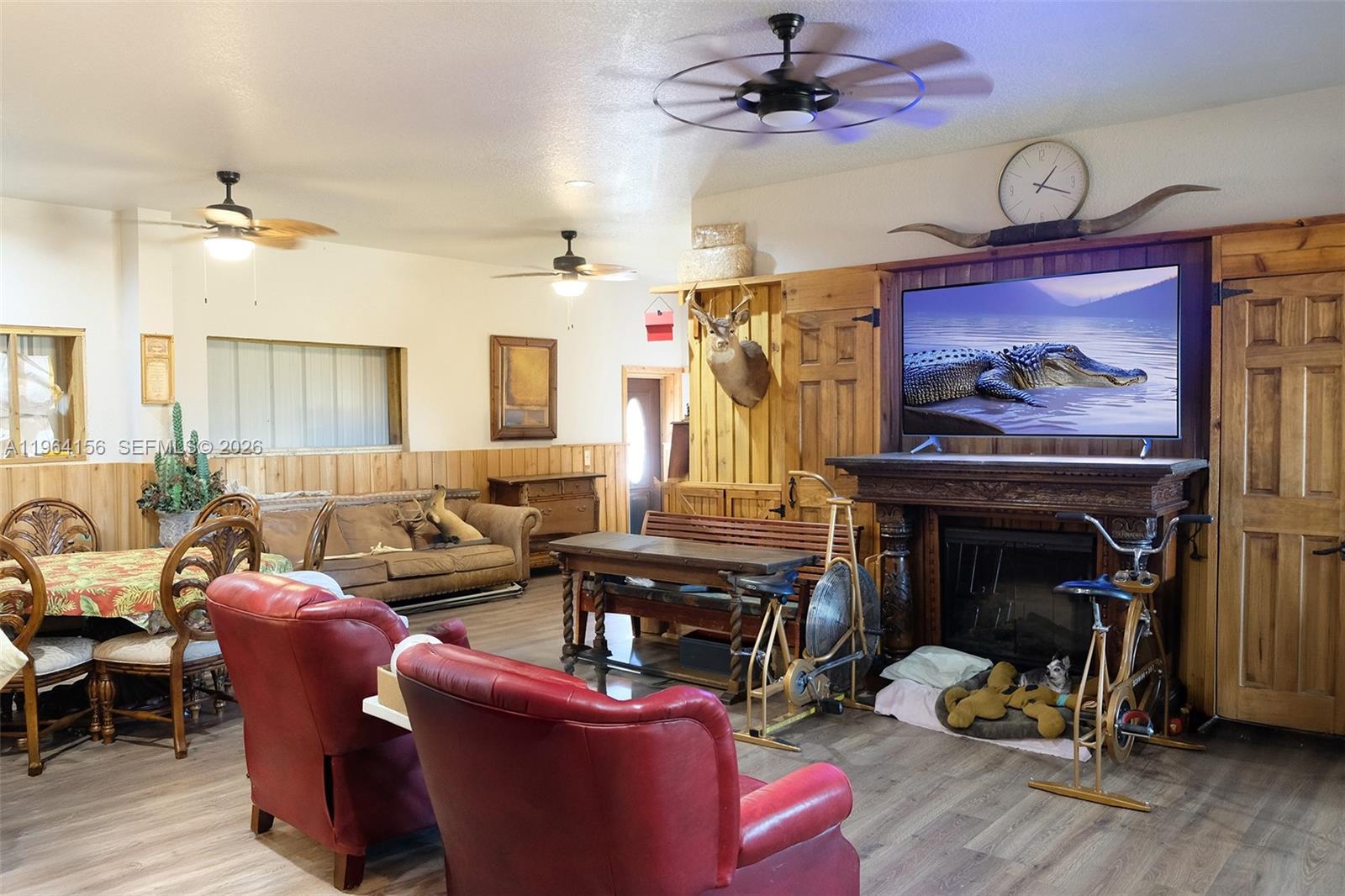   /   кв.футов $ 2026-02-12 0 Фото