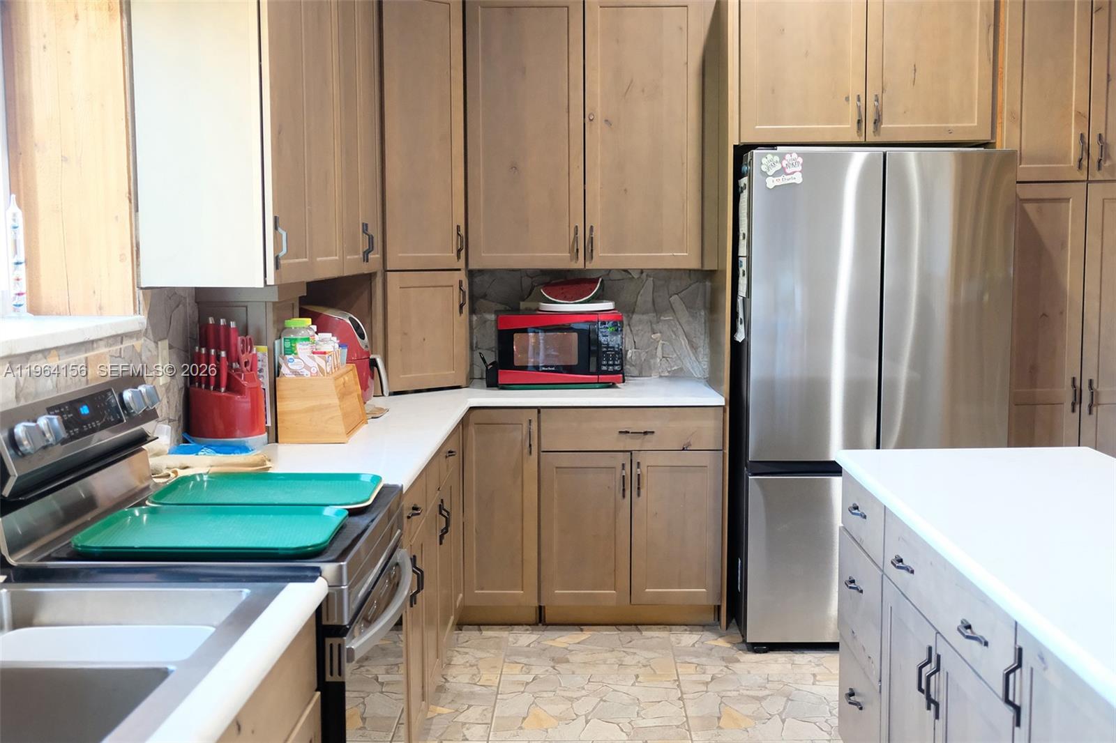   /   кв.футов $ 2026-02-12 0 Фото