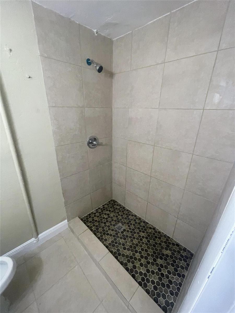   / 0 1734 sq. ft. $ 2026-05-28 0 foto