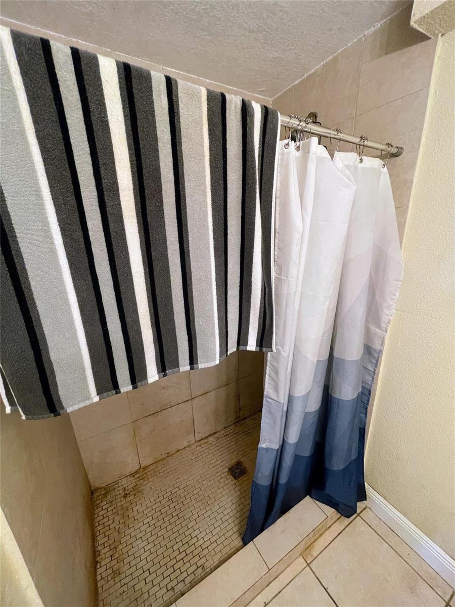   / 0 1734 sq. ft. $ 2026-05-28 0 foto