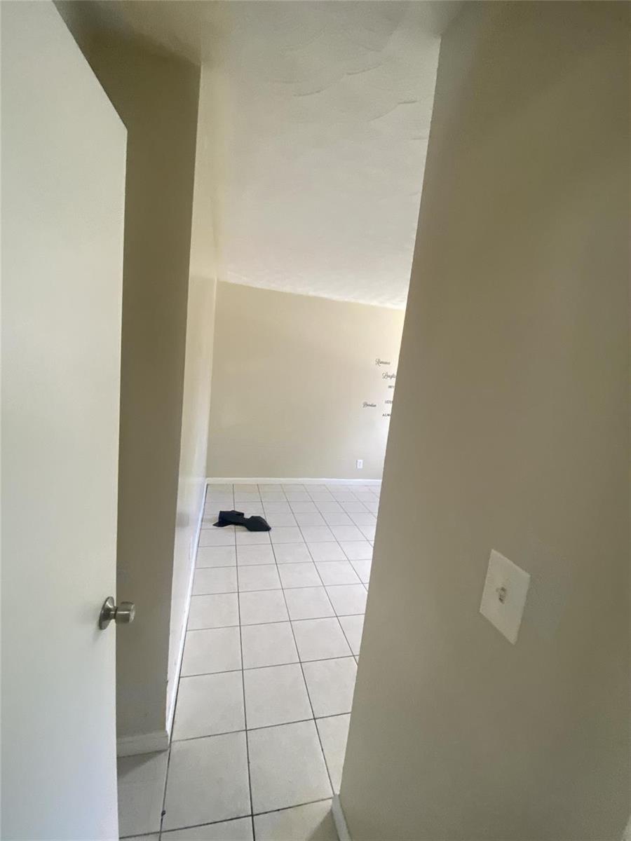   / 0 1742 sq. ft. $ 2026-05-28 0 foto