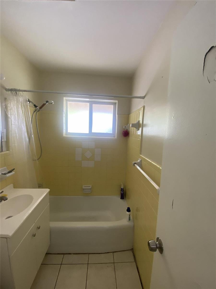   / 0 1742 sq. ft. $ 2026-05-28 0 foto