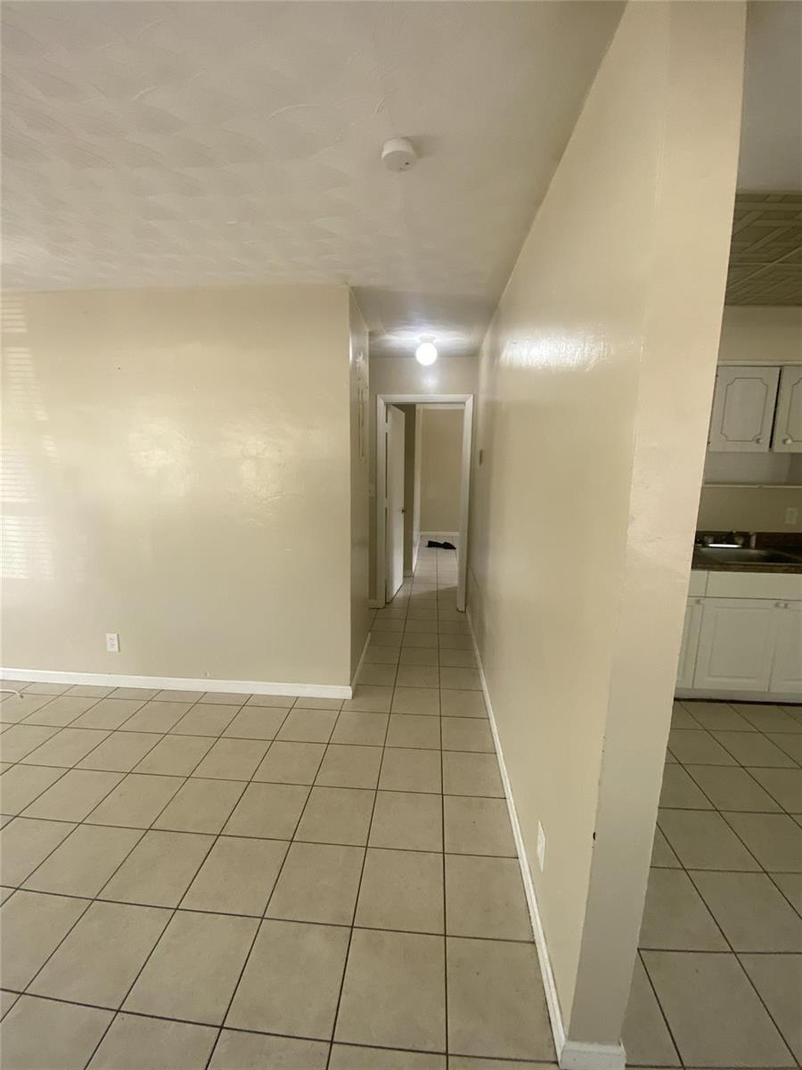   / 0 1742 sq. ft. $ 2026-05-28 0 foto